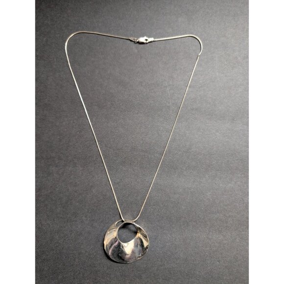 Sterling Silver 925 Italy Snake Chain Necklace With Circular Pendant - Picture 4 of 5